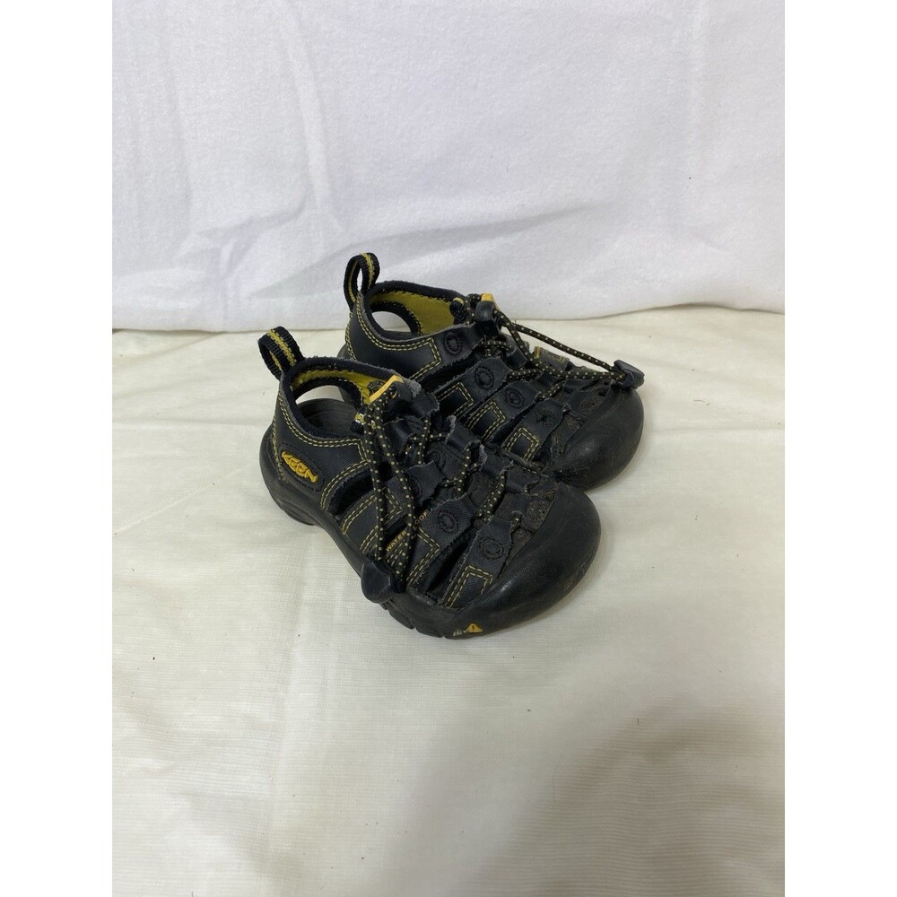 Keen Kids Black and Yellow Closed-Toe Sandals